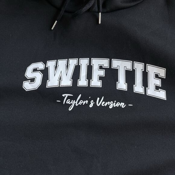 Swiftie Taylors Version Womens Hooded Sweatshirt Large Black Hoodie Music Icon - Picture 3 of 9